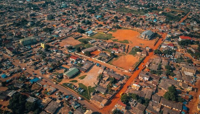 The cake is in Accra': urbanization and youth rural-urban