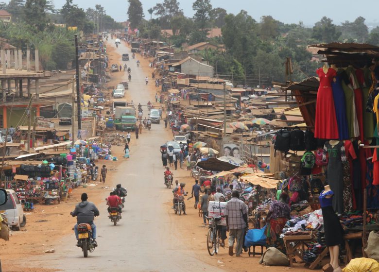 road-uganda